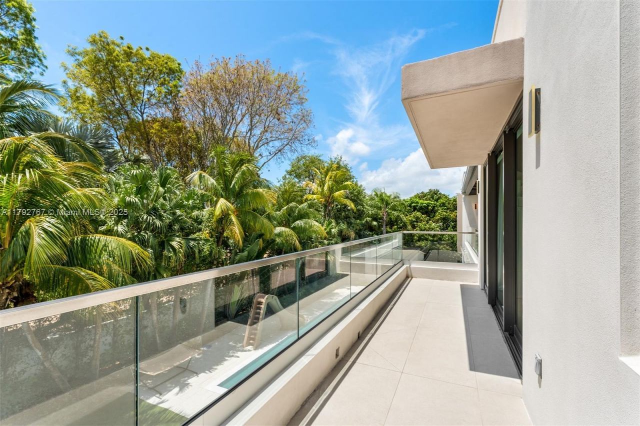 13180 Old Cutler Rd, Pinecrest, FL 33156 Photo