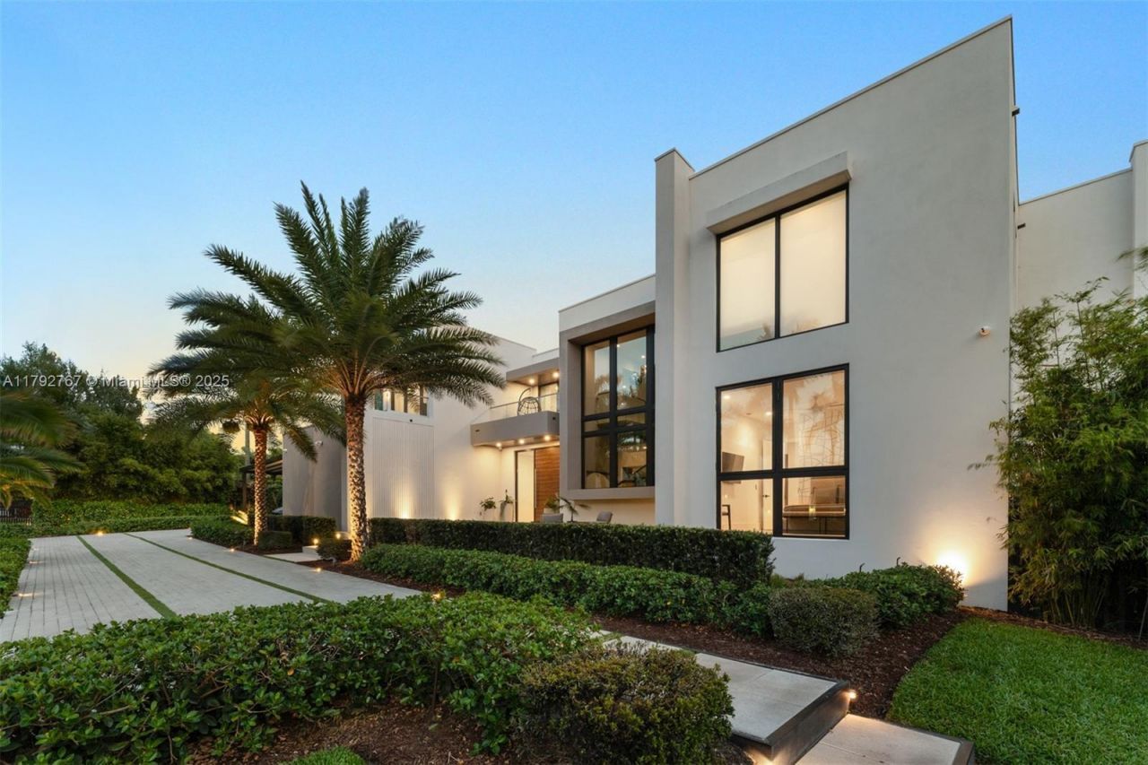 13180 Old Cutler Rd, Pinecrest, FL 33156 Photo