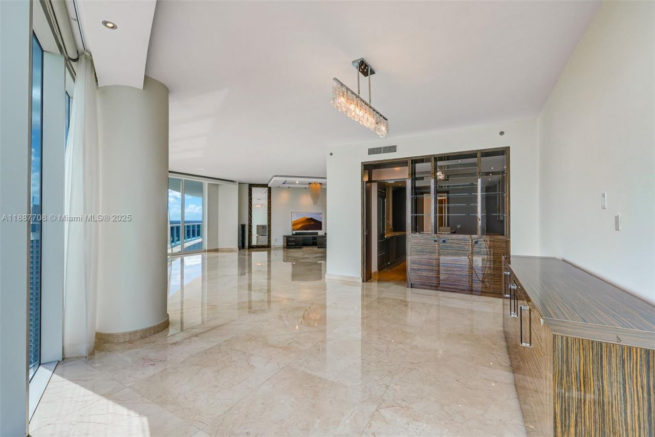 2711 S Ocean Dr, Unit 3705, Hollywood, FL 33019 Photo