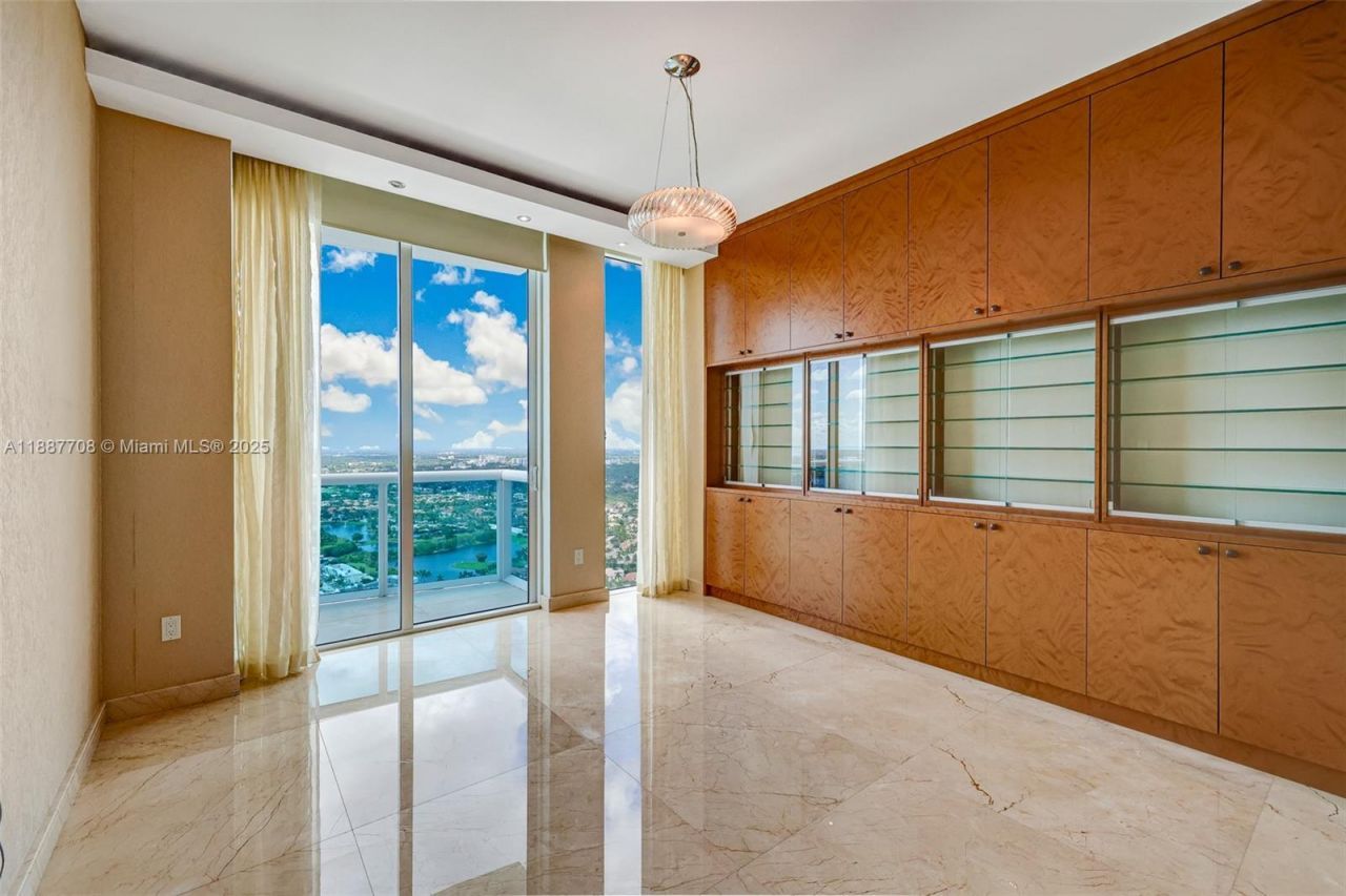 2711 S Ocean Dr, Unit 3705, Hollywood, FL 33019 Photo