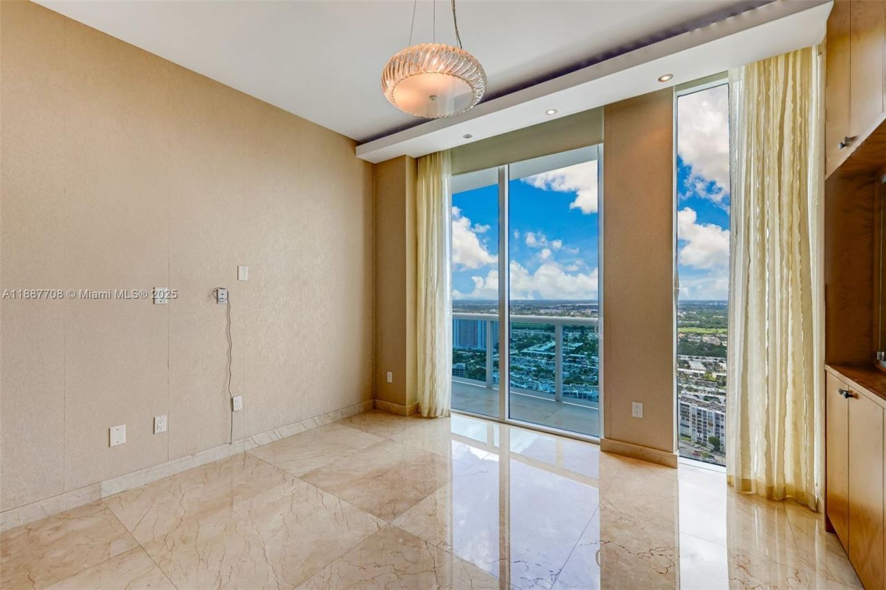 2711 S Ocean Dr, Unit 3705, Hollywood, FL 33019 Photo