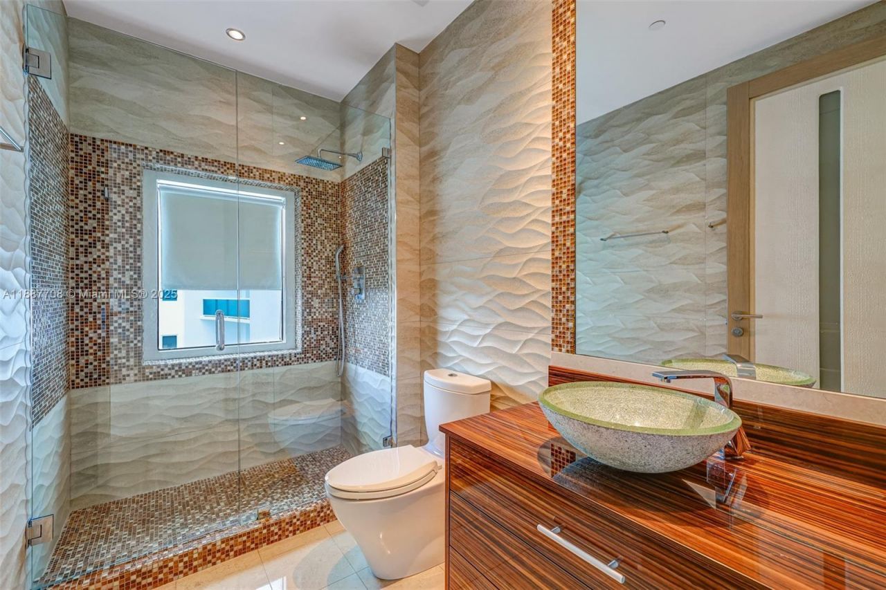 2711 S Ocean Dr, Unit 3705, Hollywood, FL 33019 Photo