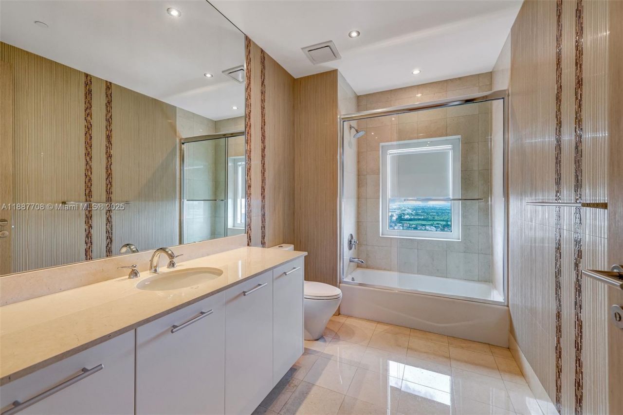 2711 S Ocean Dr, Unit 3705, Hollywood, FL 33019 Photo