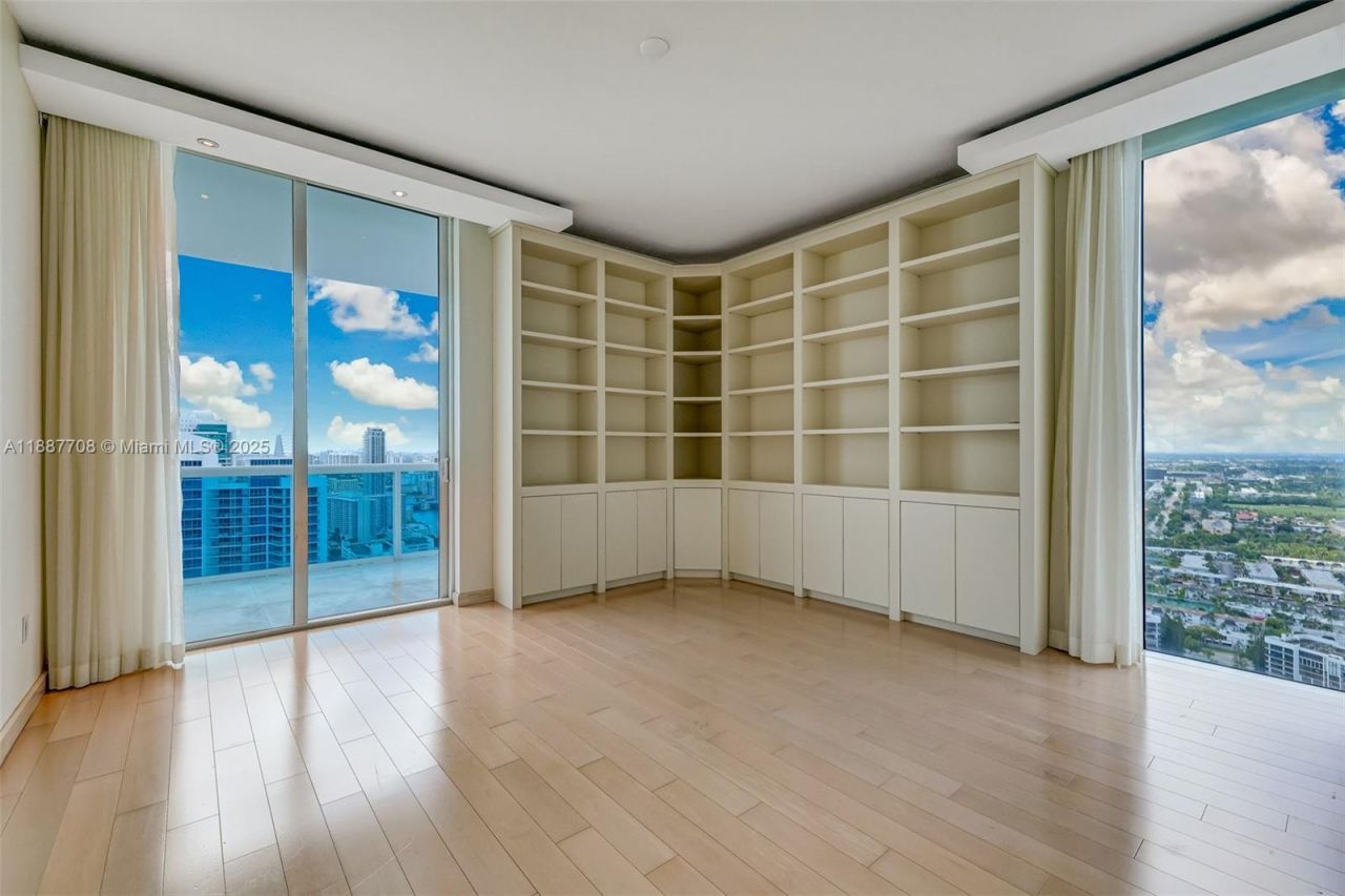 2711 S Ocean Dr, Unit 3705, Hollywood, FL 33019 Photo