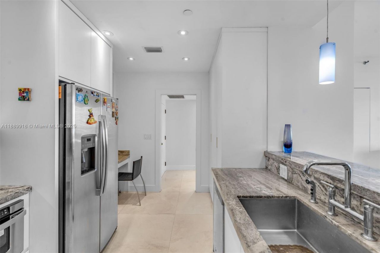 251 Crandon Blvd, Unit 625, Key Biscayne, FL 33149 Photo