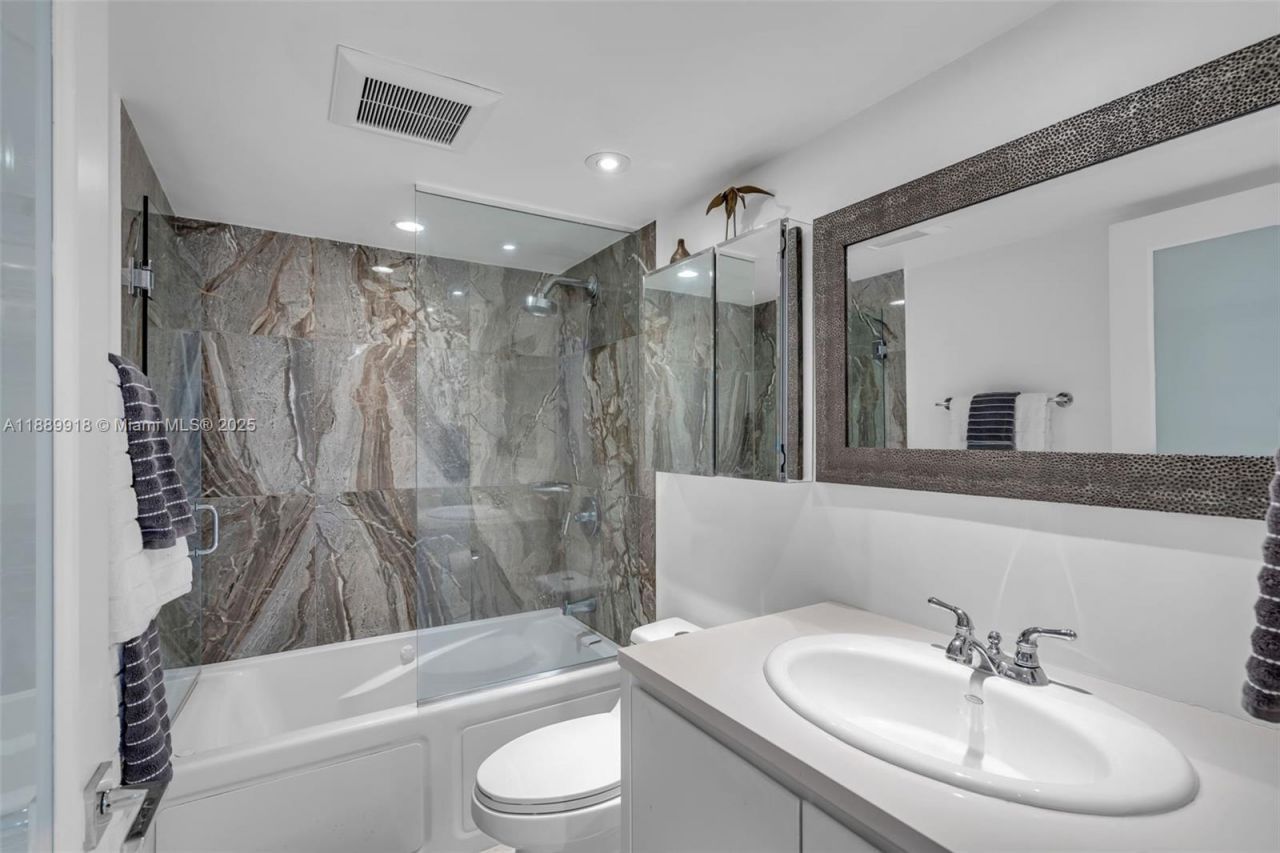 251 Crandon Blvd, Unit 625, Key Biscayne, FL 33149 Photo