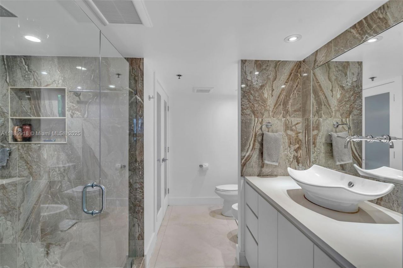 251 Crandon Blvd, Unit 625, Key Biscayne, FL 33149 Photo