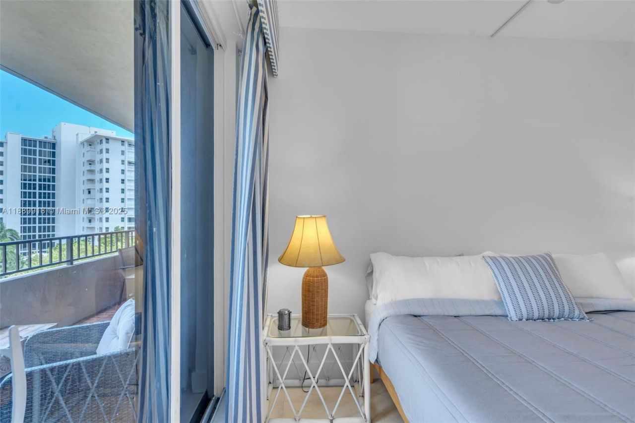 251 Crandon Blvd, Unit 625, Key Biscayne, FL 33149 Photo