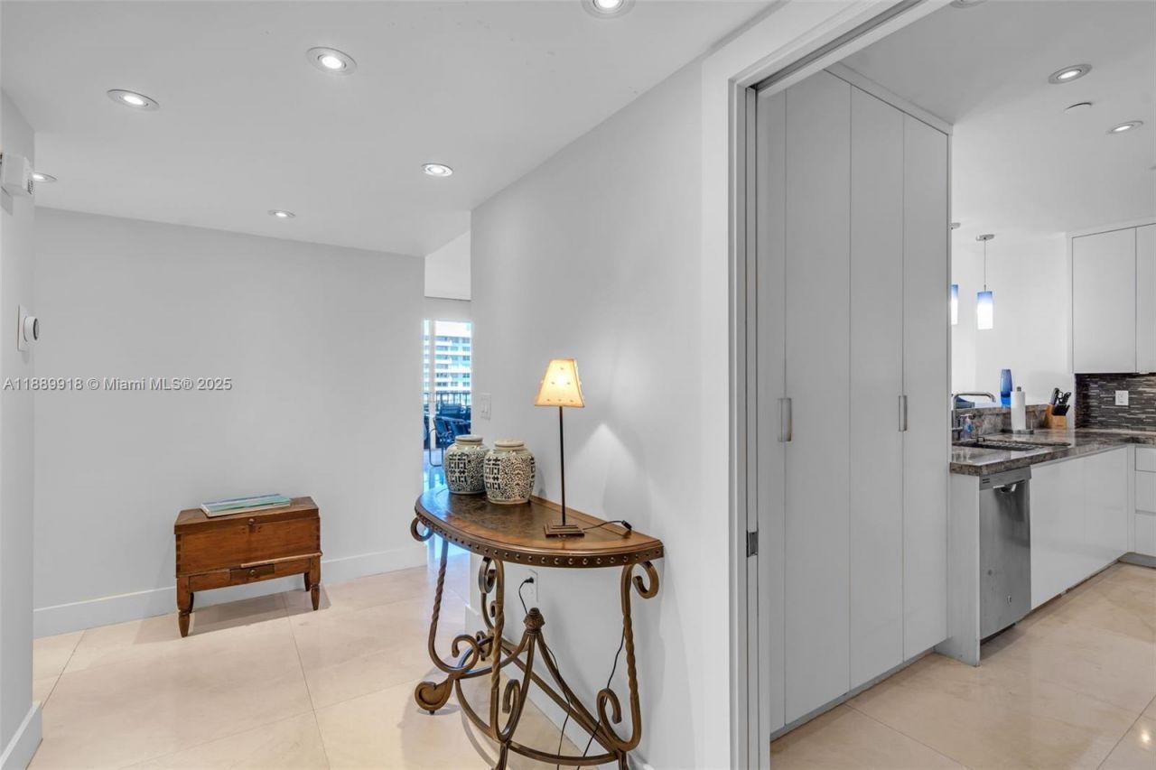 251 Crandon Blvd, Unit 625, Key Biscayne, FL 33149 Photo