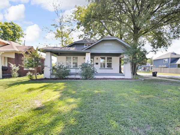 1023 FORREST AVE, Memphis, TN 38105