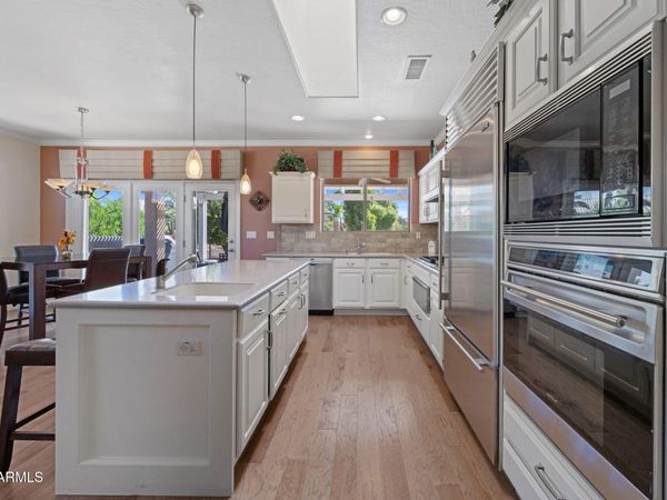 19925 N HALF MOON Drive, Surprise, AZ 85374