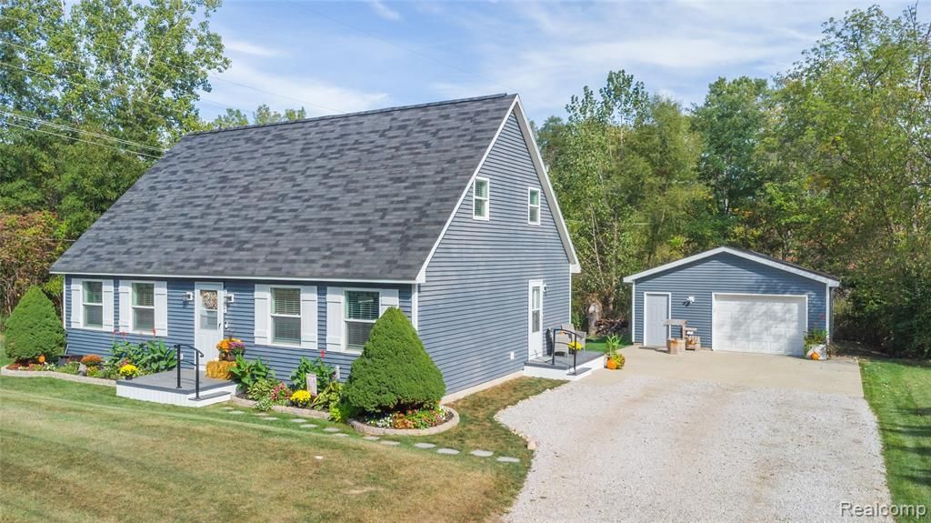 1731 Fisk Road, Genoa Township, MI 48843 Main Photo