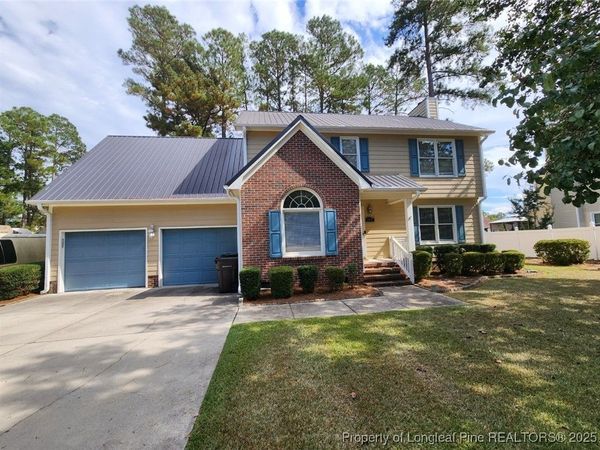 1939 Fairforest Drive, Fayetteville, NC 28304