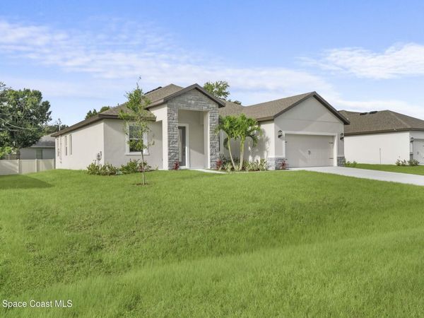 372 Croquet Avenue NE, Palm Bay, FL 32907