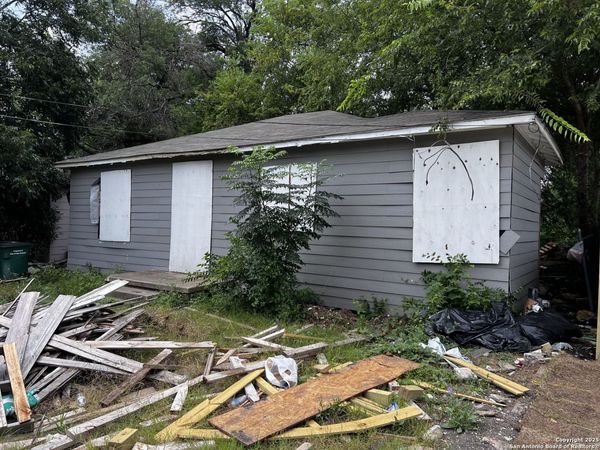 220 Frost St, San Antonio, TX 78201