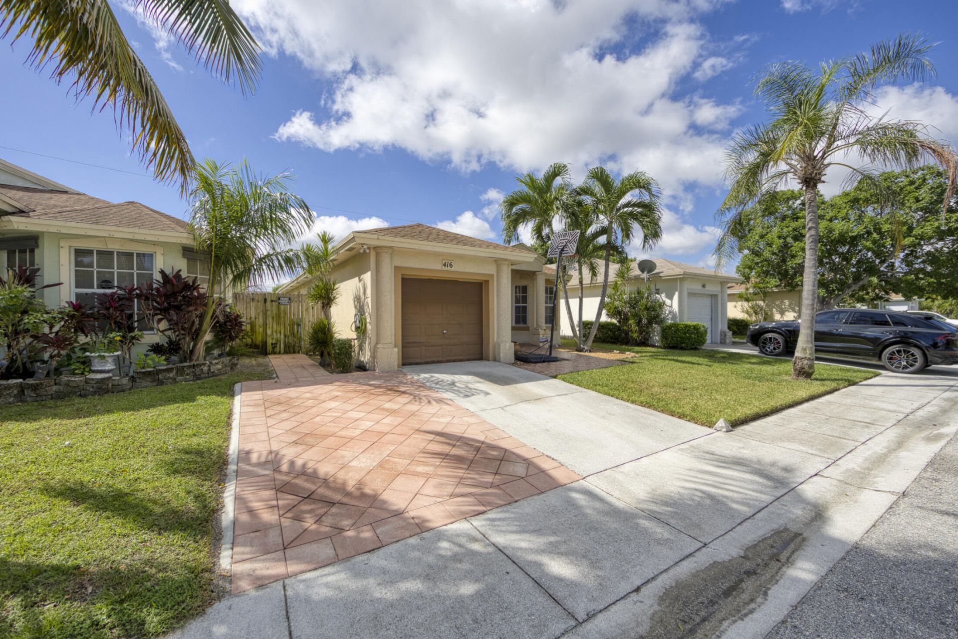 416 S Circle Drive S, Boynton Beach, FL 33435 Photo