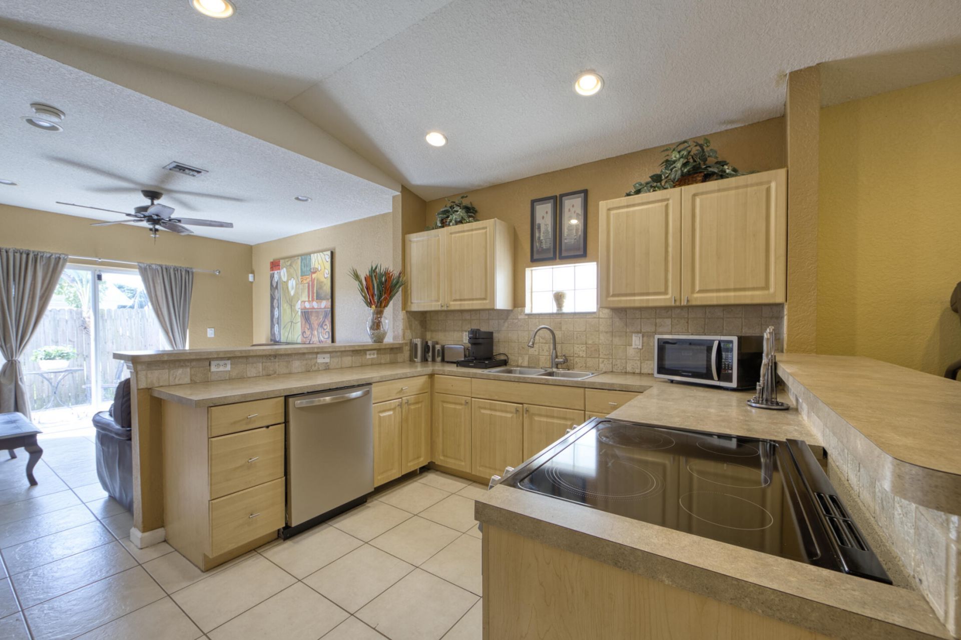 416 S Circle Drive S, Boynton Beach, FL 33435 Photo