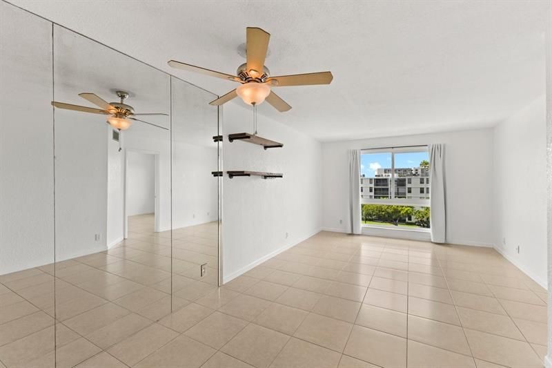 2106 S Cypress Bend Drive, Unit 506, Pompano Beach, FL 33069 Photo