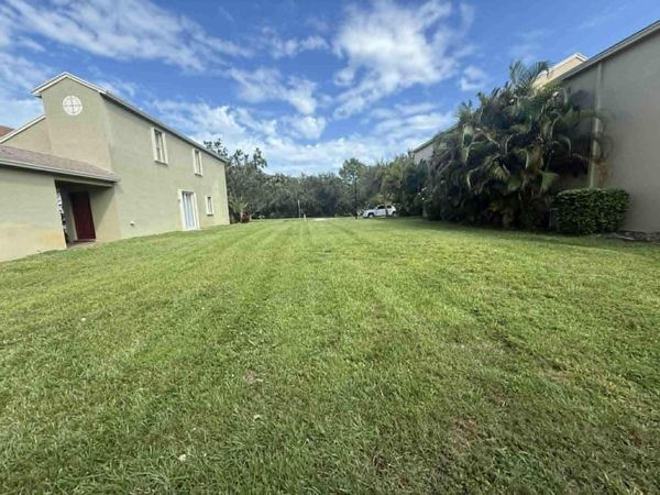 2527 SE Ruskin Drive, Port St. Lucie, FL 34952
