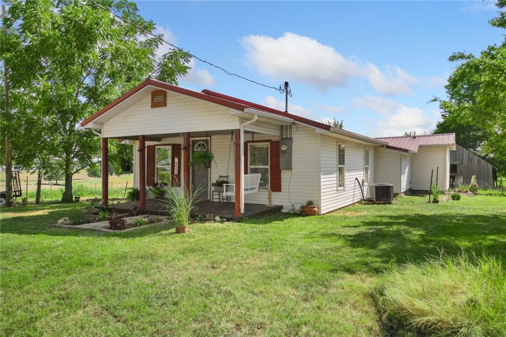 2899 Bellefonte Road, Harrison, AR 72601 Main Photo