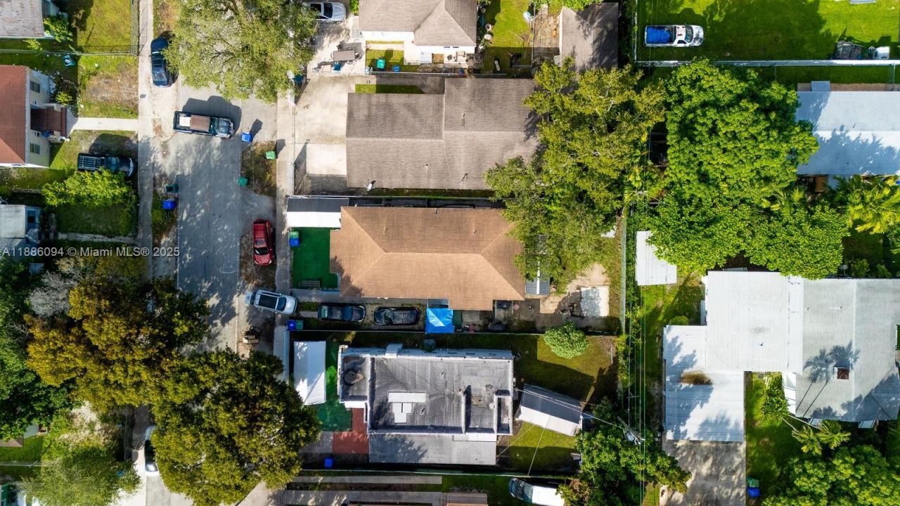 1737-1739 NW 47th Ter, Miami, FL 33142 Photo