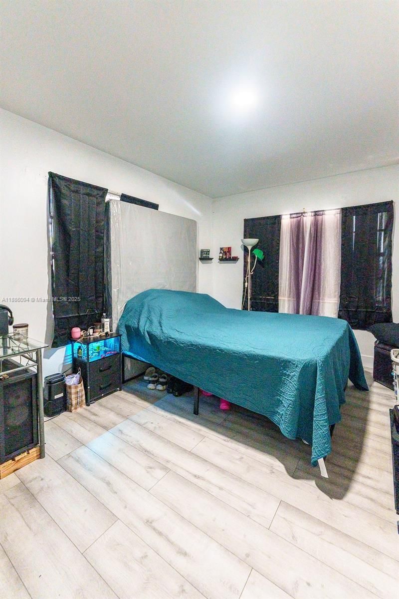 1737-1739 NW 47th Ter, Miami, FL 33142 Photo