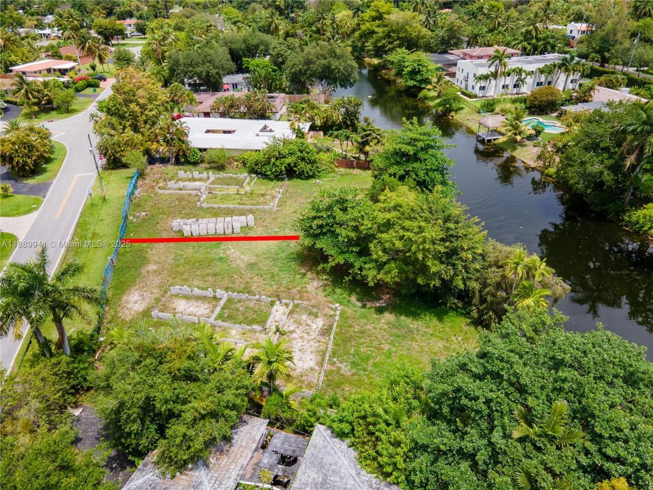 11595 W Biscayne Canal Rd, Miami, FL 33161 Photo