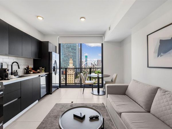 398 NE 5th St, Unit 1407, Miami, FL 33132