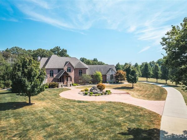 15964 Lageman Lane, Brighton, IL 62012