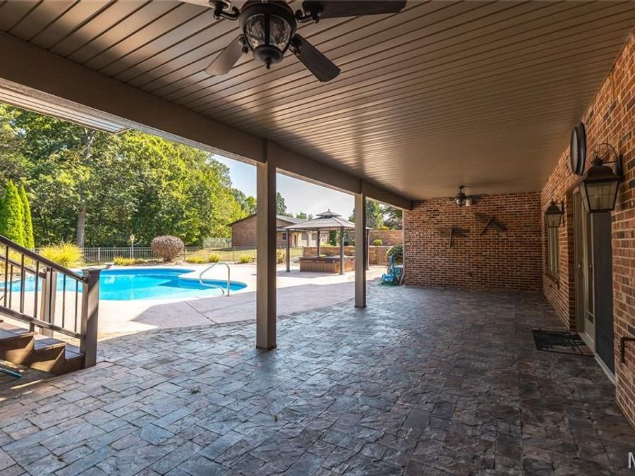 Property Image 76