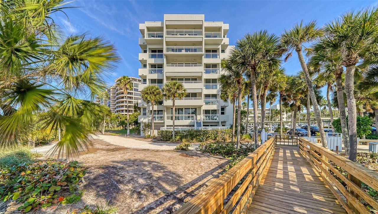 240 Sands Point Road, Unit 4206, Longboat Key, FL 34228 Photo
