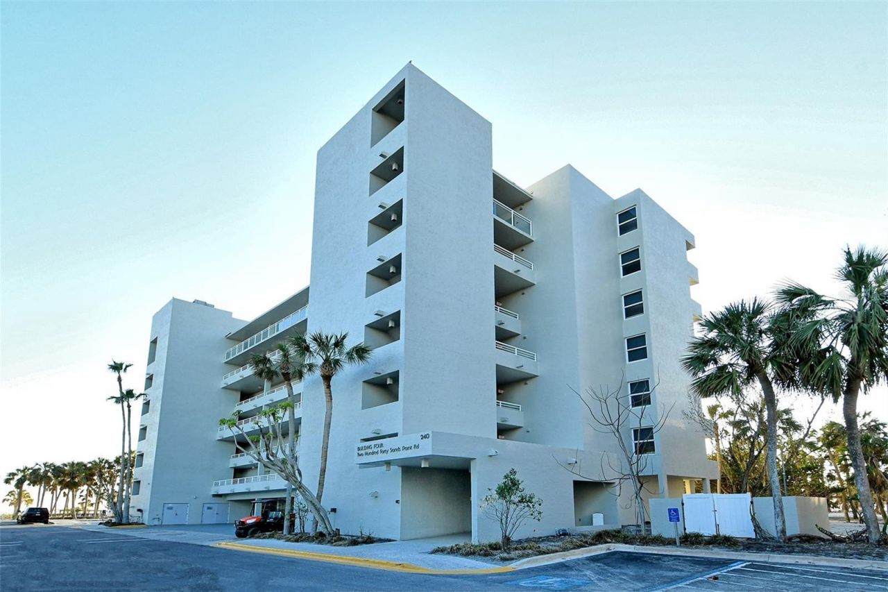 240 Sands Point Road, Unit 4206, Longboat Key, FL 34228 Photo