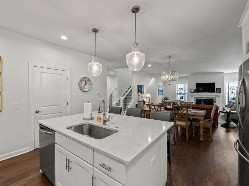 7678 Gateway Boulevard, Powell, OH 43065 Photo 13