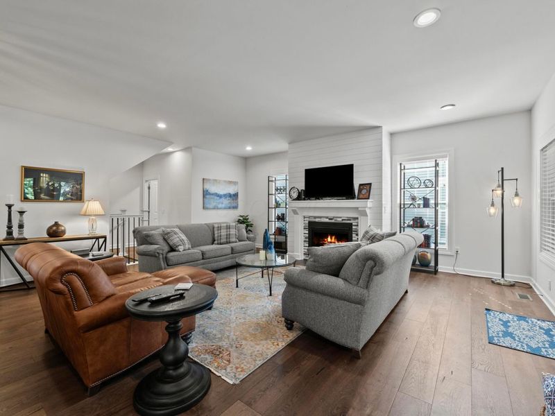 7678 Gateway Boulevard, Powell, OH 43065 Photo 16