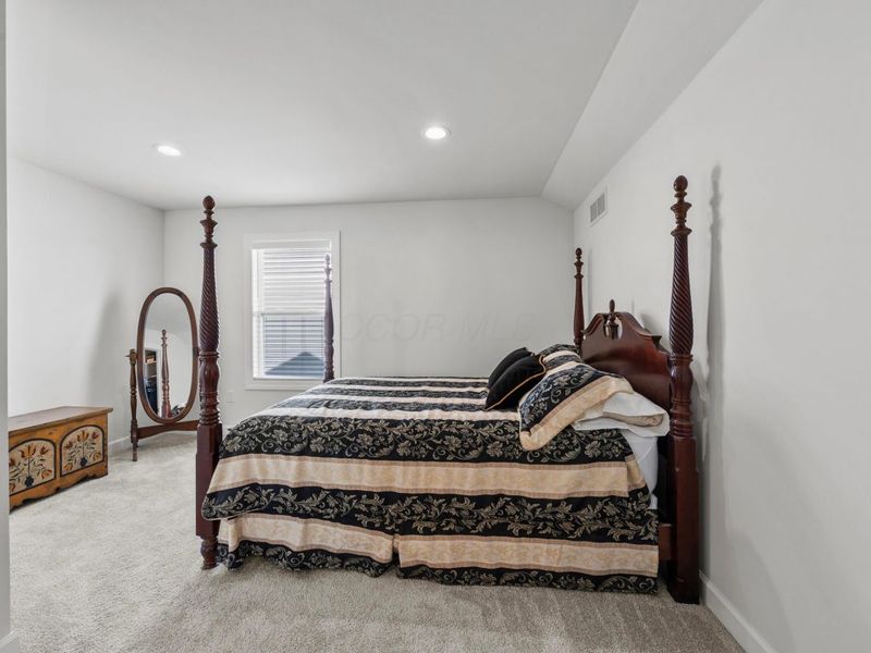 7678 Gateway Boulevard, Powell, OH 43065 Photo 29