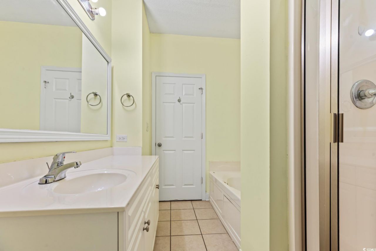 200 53rd Ave. N Photo 18