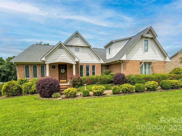 38 Par Drive, Granite Falls, NC 28630