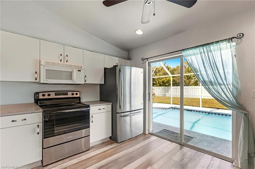 513 SE 27th Ter, Cape Coral, FL 33904 Photo