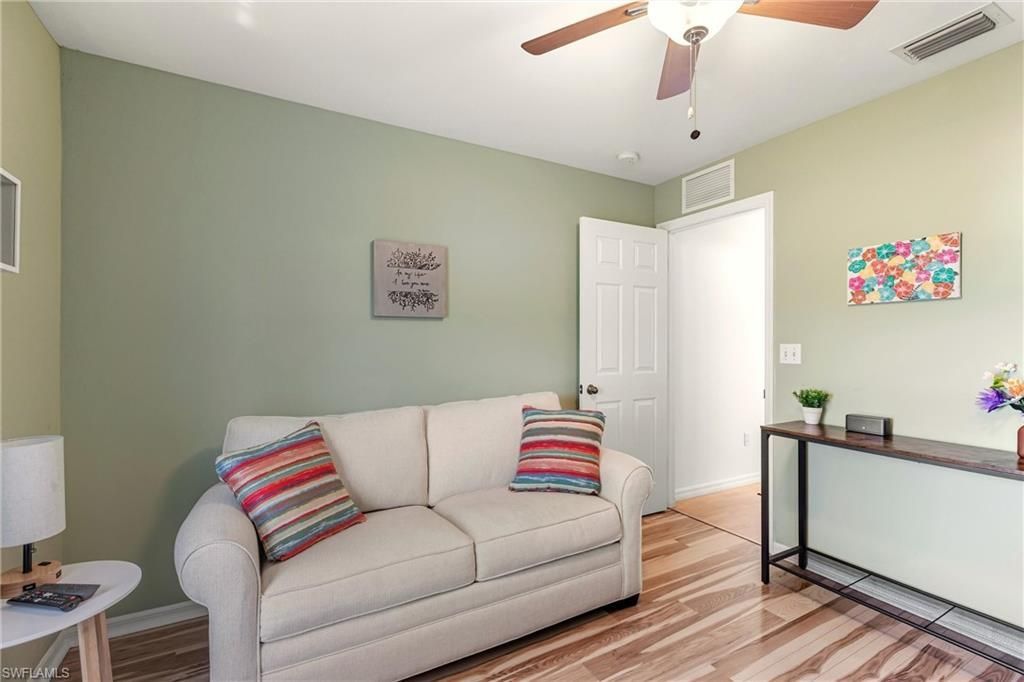 513 SE 27th Ter, Cape Coral, FL 33904 Photo