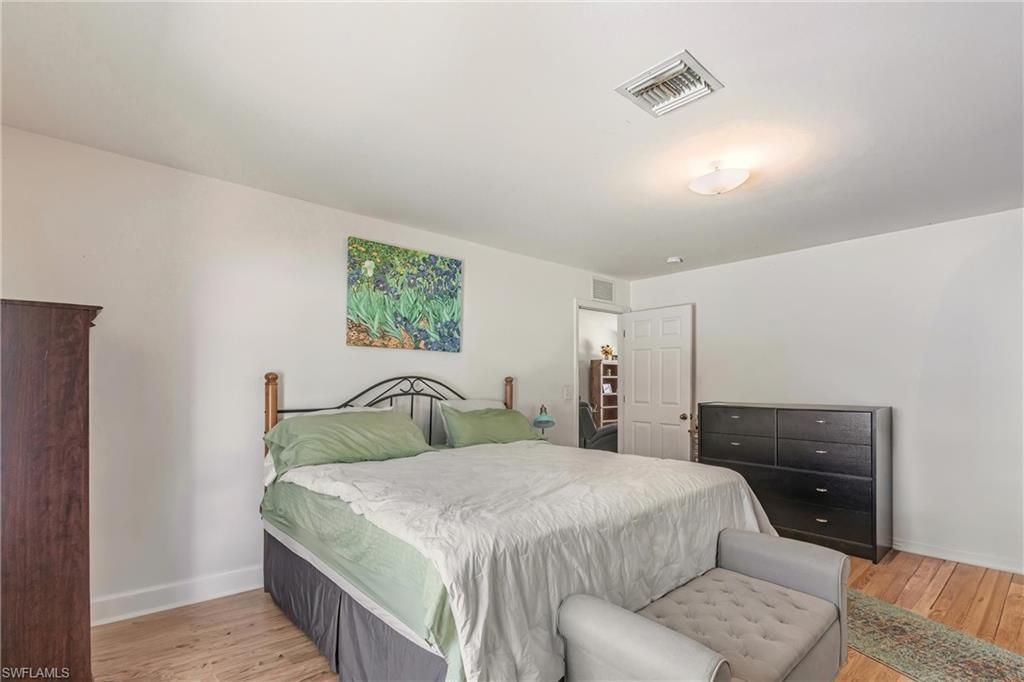 513 SE 27th Ter, Cape Coral, FL 33904 Photo