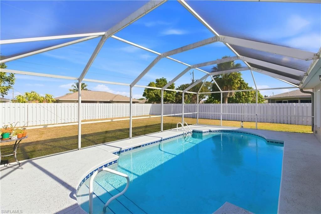 513 SE 27th Ter, Cape Coral, FL 33904 Photo