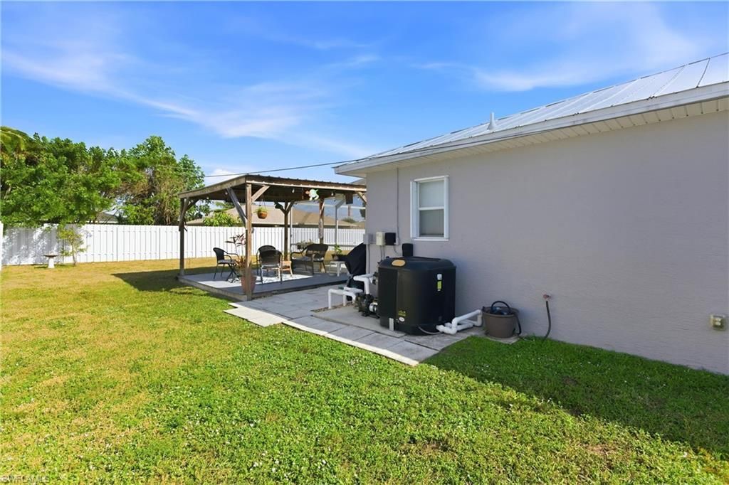 513 SE 27th Ter, Cape Coral, FL 33904 Photo