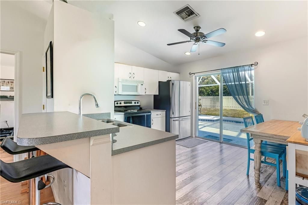 513 SE 27th Ter, Cape Coral, FL 33904 Photo