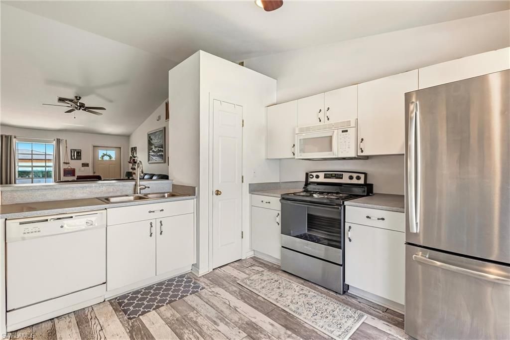 513 SE 27th Ter, Cape Coral, FL 33904 Photo