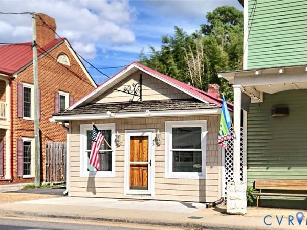 55 Cross Street, Urbanna, VA 23175