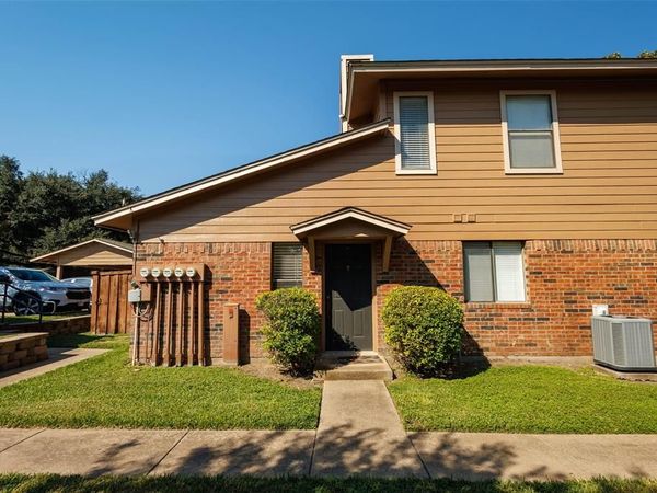 5640 Cedar Creek Drive, Benbrook, TX 76109