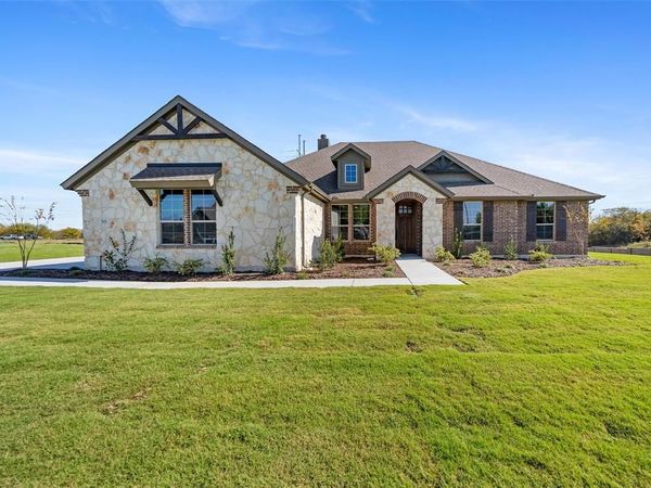30 Roosevelt Lane, Valley View, TX 76272