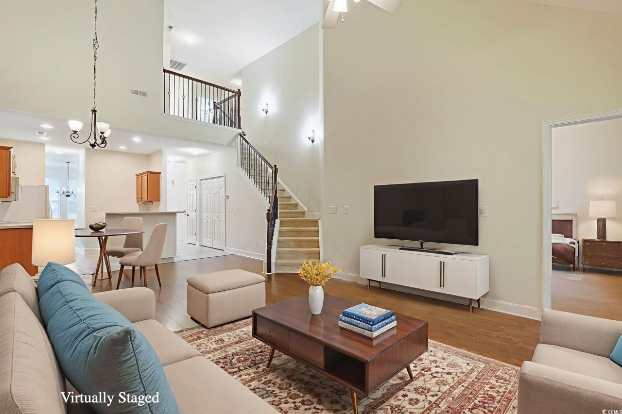 6095 Catalina Dr. Photo 2