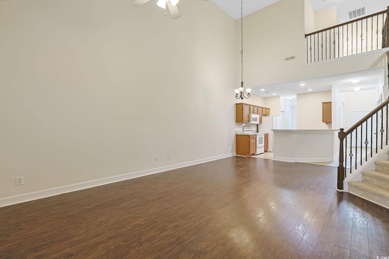 6095 Catalina Dr. Photo 4