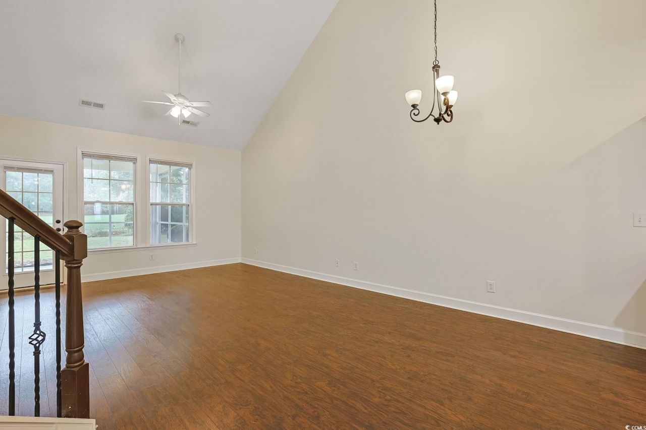 6095 Catalina Dr. Photo 5